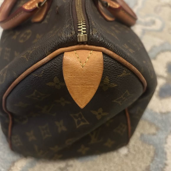 Louis Vuitton Monogram Canvas large Speedy purse - Not included on sale. - Picture 4 of 16